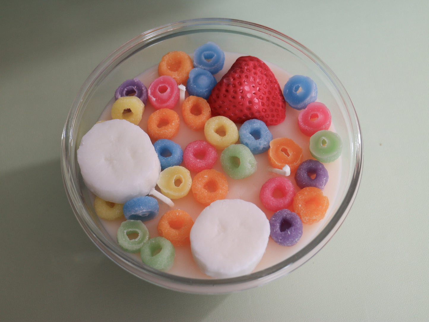 9 oz fruit Loop scented Candle
